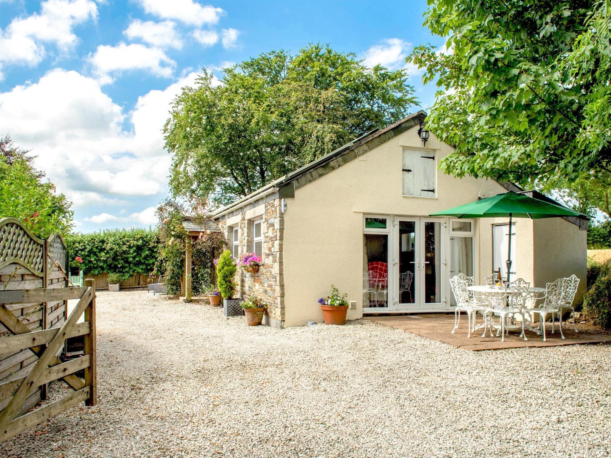 Blackberry Cottage North Hill Exterior photo